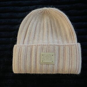 Moncler blush color Ribbed Knit Beanie